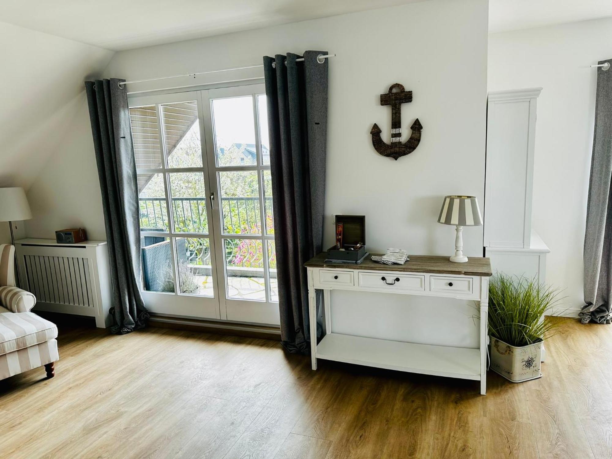 Grosse Deluxe Ferienwohnung Mit Balkon, 2 Sz Und Nur 300M Zum Strand ケレンフーゼン エクステリア 写真
